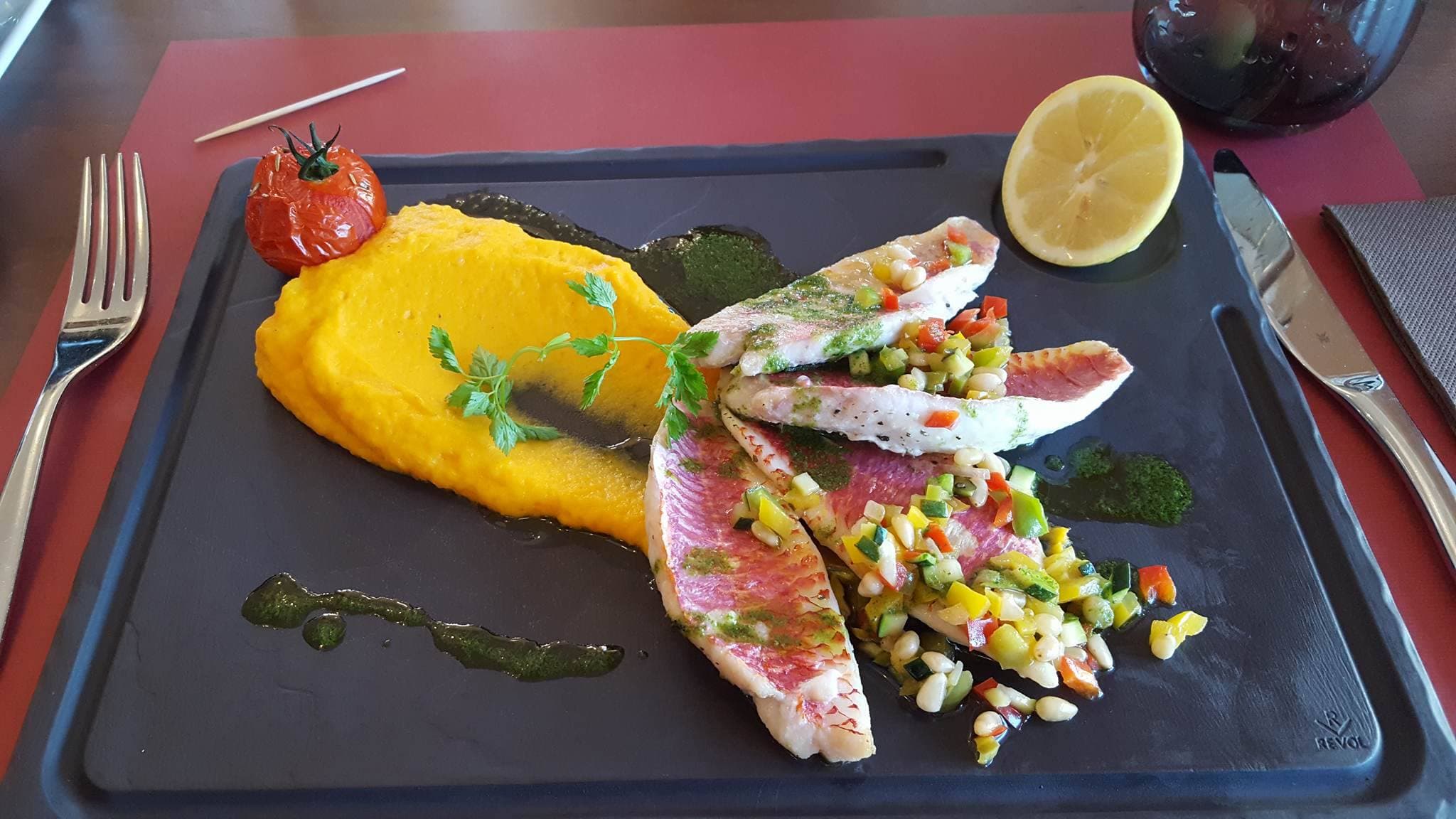 14812880_985981774862546_1807721183_o