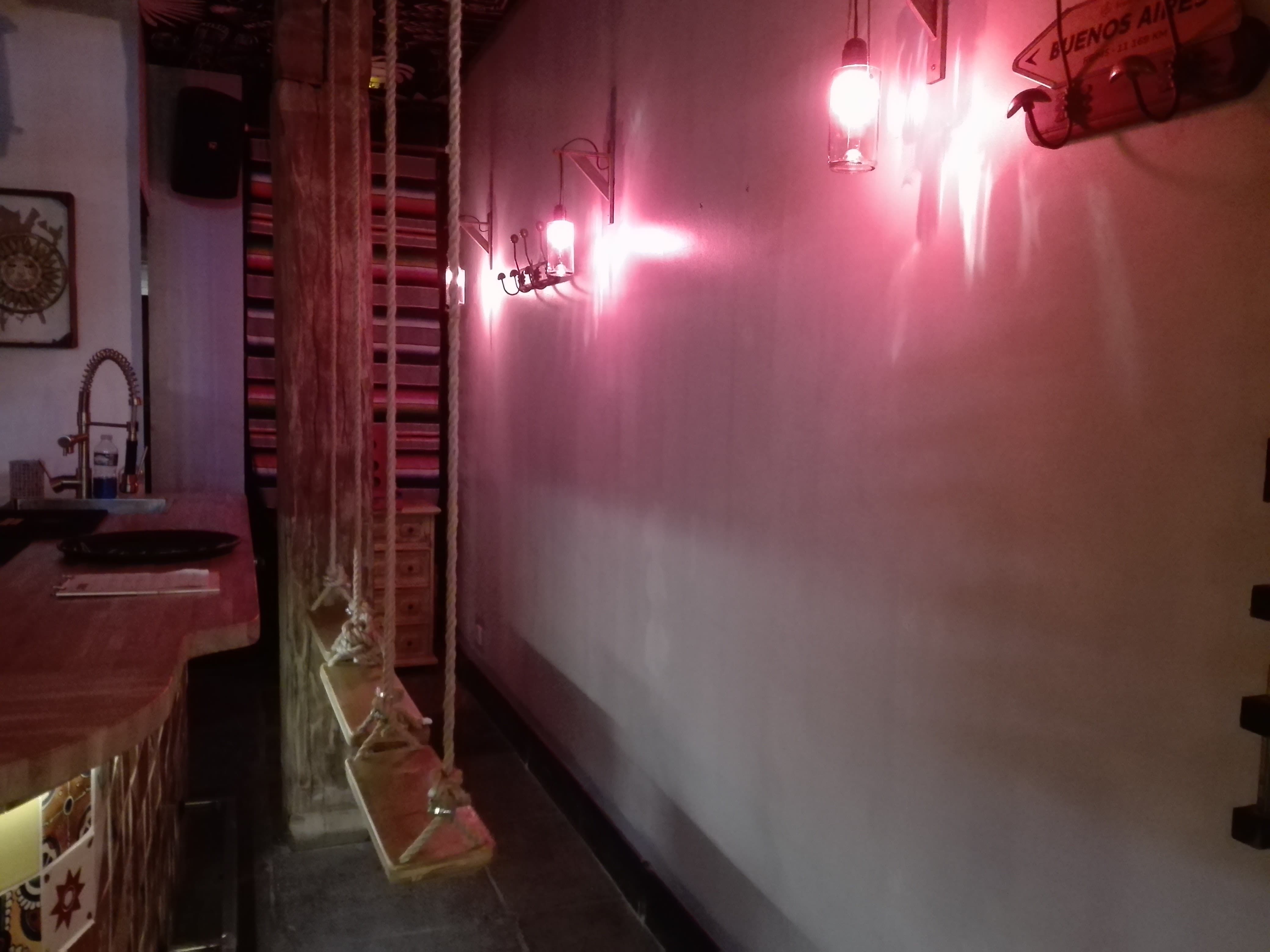 Balançoires Bar à Montpellier