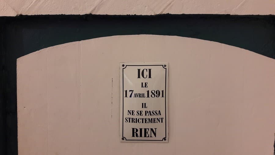 comprend qui peut bar