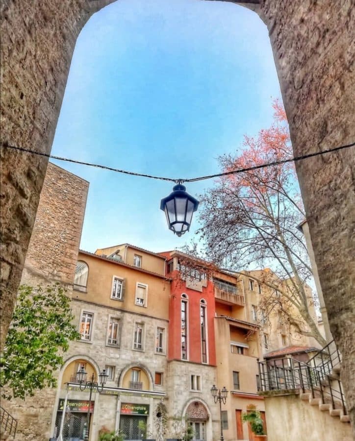 circuit dans le centre ville de Montpellier tour de la babote montpellier