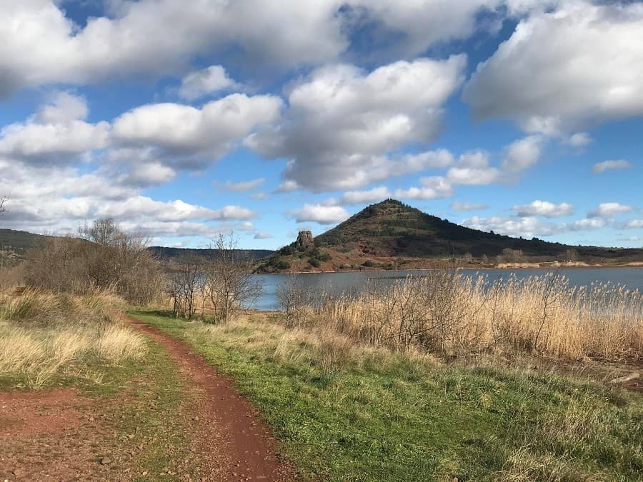 Lac du Salagou village de Celles hérault